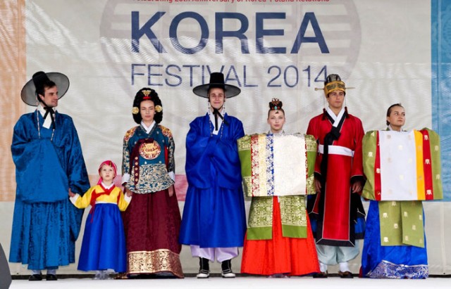 KoreaFestival2014_hanbok_L