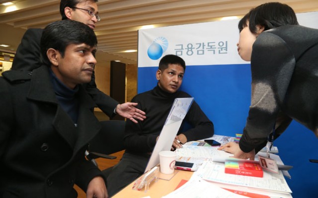 foreignworkers_0724_L2