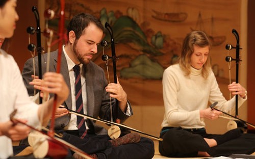 Haegeum_Expats_Performance_