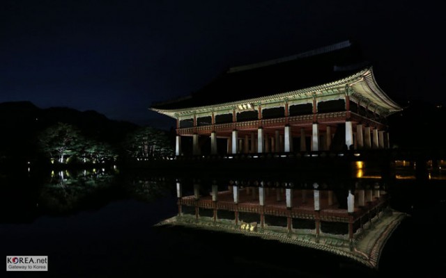 Kyeongbokgong_article2