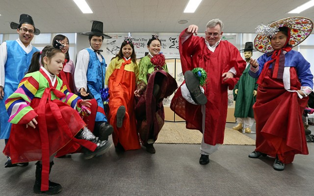 NewYear_Celebration_GlobalCenter_Article_04