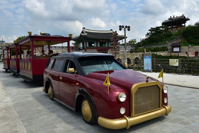 suwon_royal_vehicle_l1